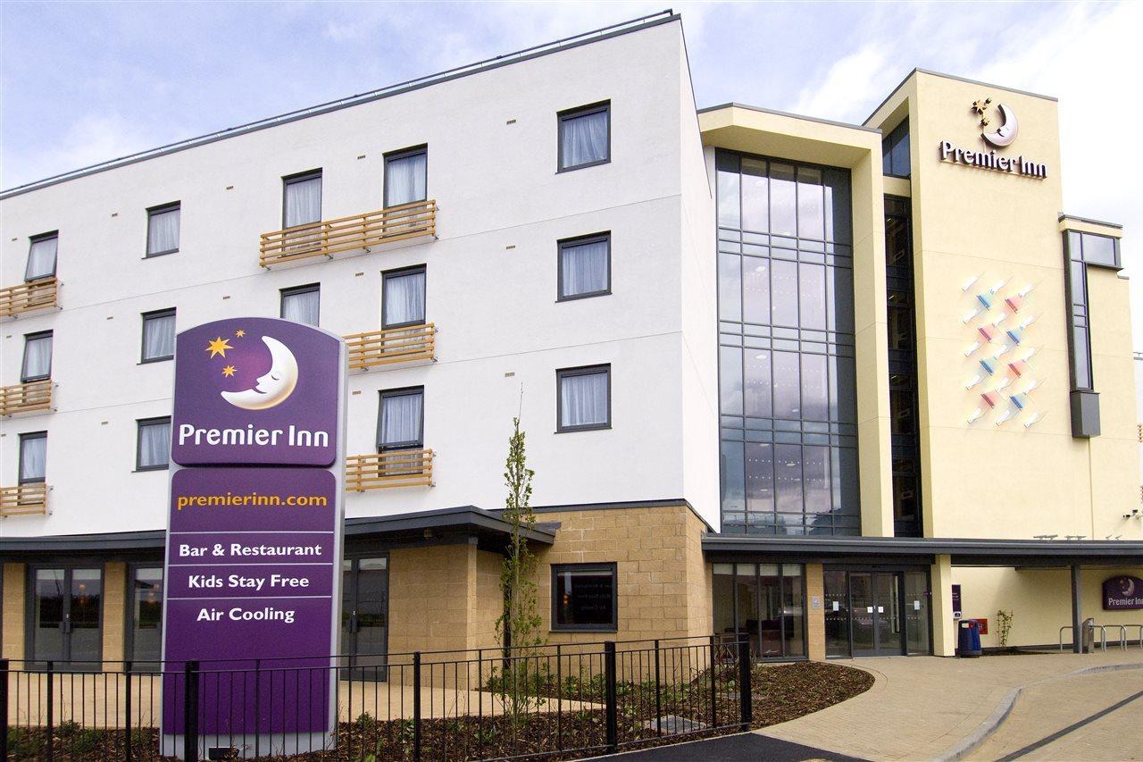 Premier Inn Cambridge Girton  Exterior photo
