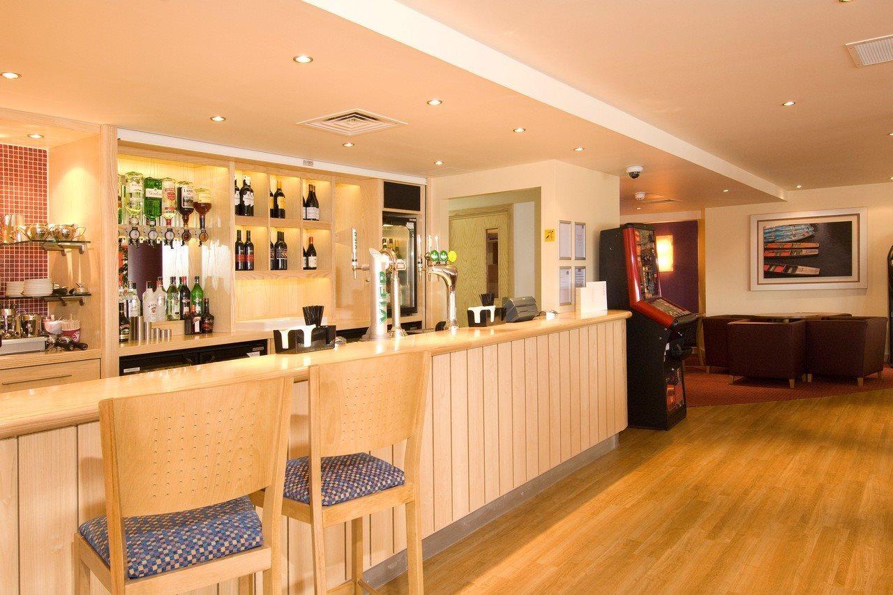 Premier Inn Cambridge Girton  Exterior photo