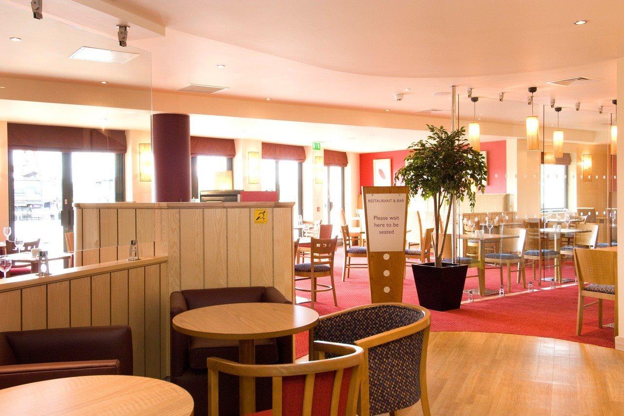 Premier Inn Cambridge Girton  Exterior photo