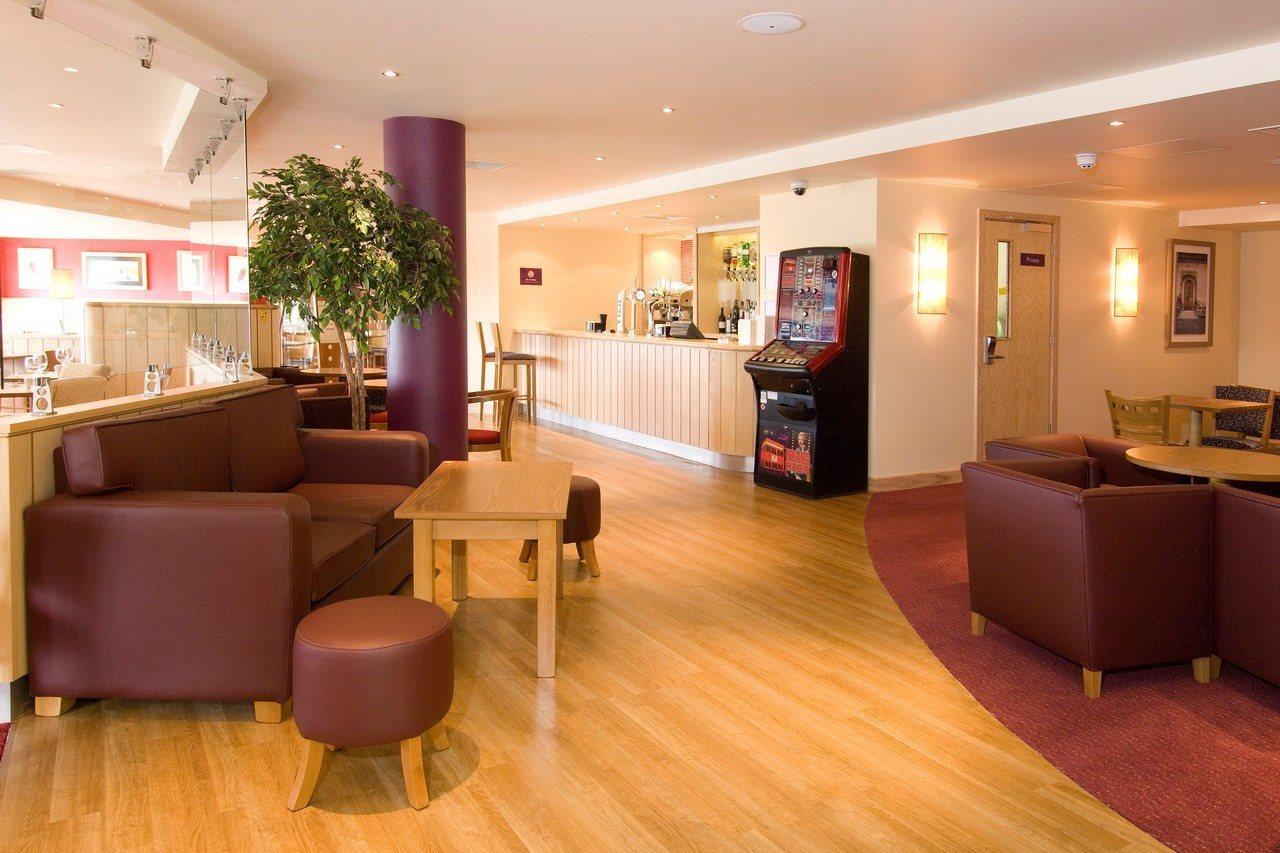 Premier Inn Cambridge Girton  Exterior photo