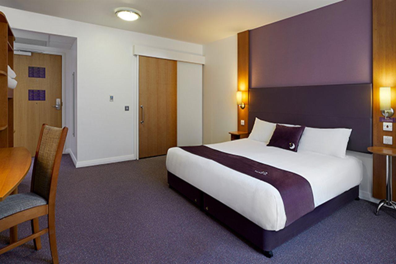 Premier Inn Cambridge Girton  Exterior photo