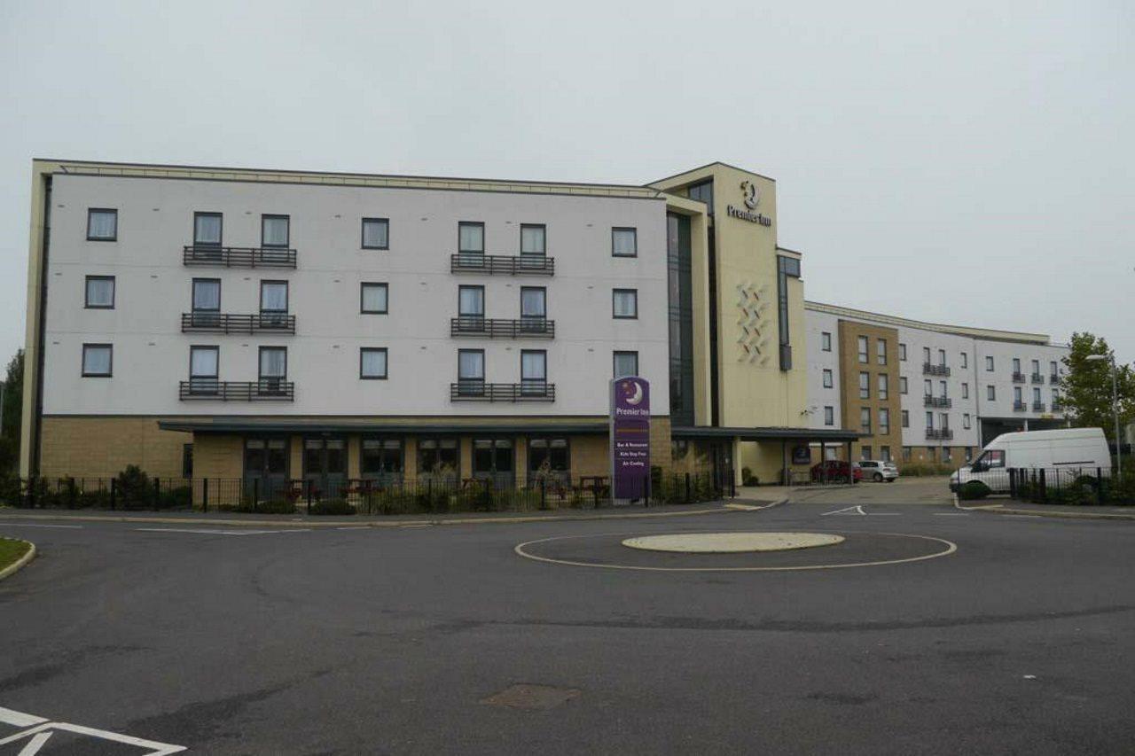 Premier Inn Cambridge Girton  Exterior photo